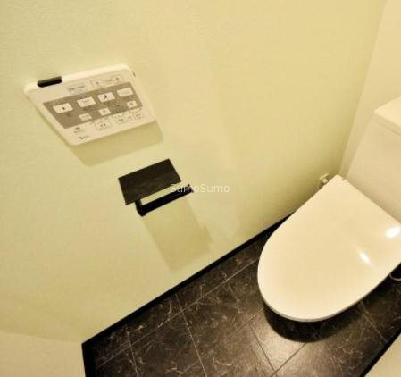 ユニーク靭公園前のトイレ