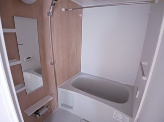 【浴室】 | シャトー・バロンＶ | きれいなお風呂です