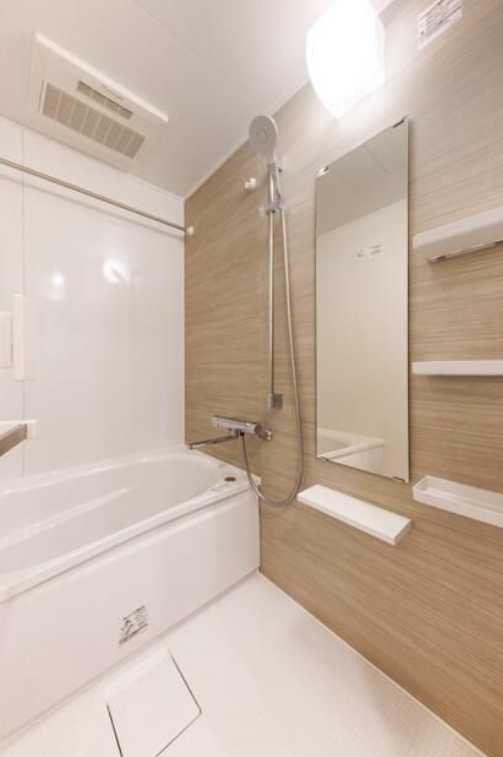 レジディア世田谷若林　駅近　リノベーション予定　角部屋の浴室|※別部屋の写真です