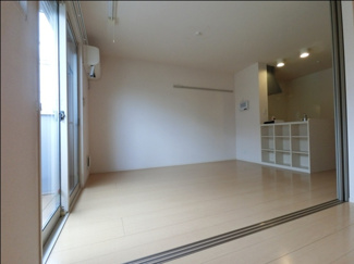 【居間・リビング】 | ガーデンクレスト