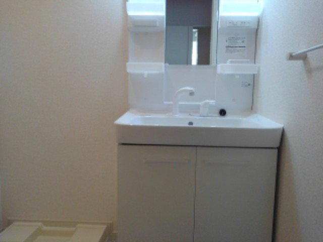 ヴェルデ　アッカの洗面所