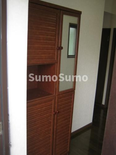 ビーウィズ原の玄関