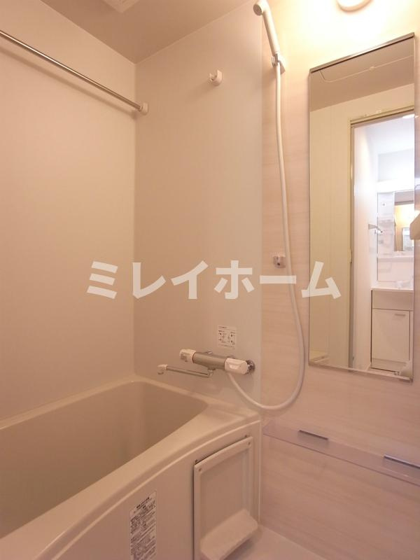 リブリ・エアポートの浴室