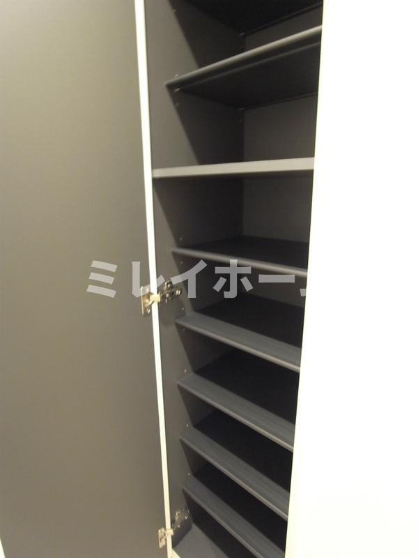 リブリ・エアポートの収納