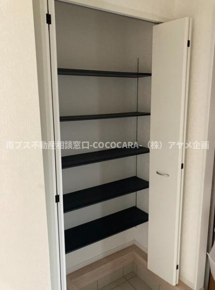 南アルプス市山寺の新築一戸建の収納