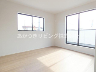 【洋室】 | LIGARE下都賀郡壬生町41期 | 2面採光の明るい室内♪