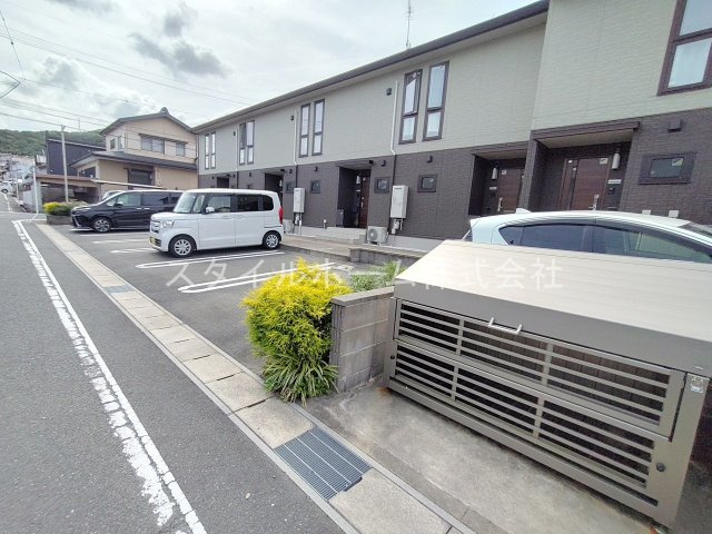 【駐車場】 | 華　A