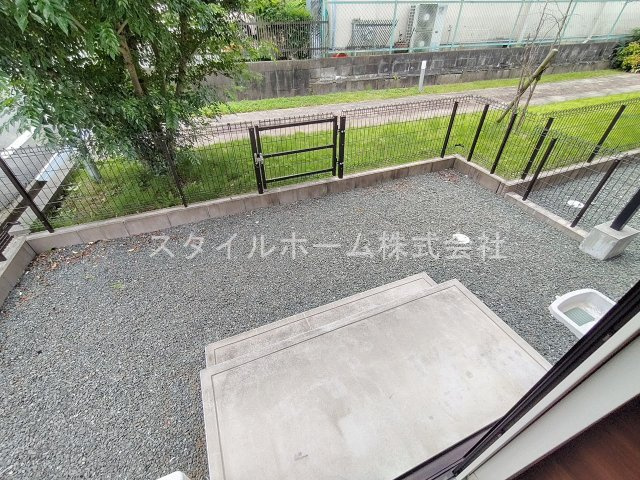 【庭】 | 華　A