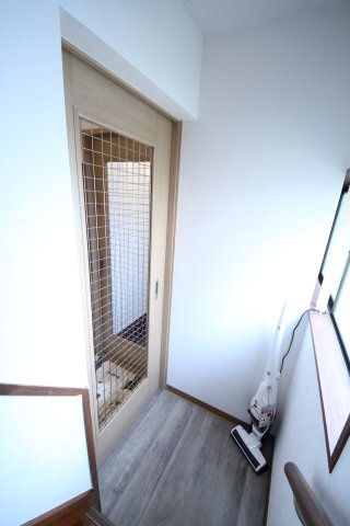 共有の掃除機完備。

