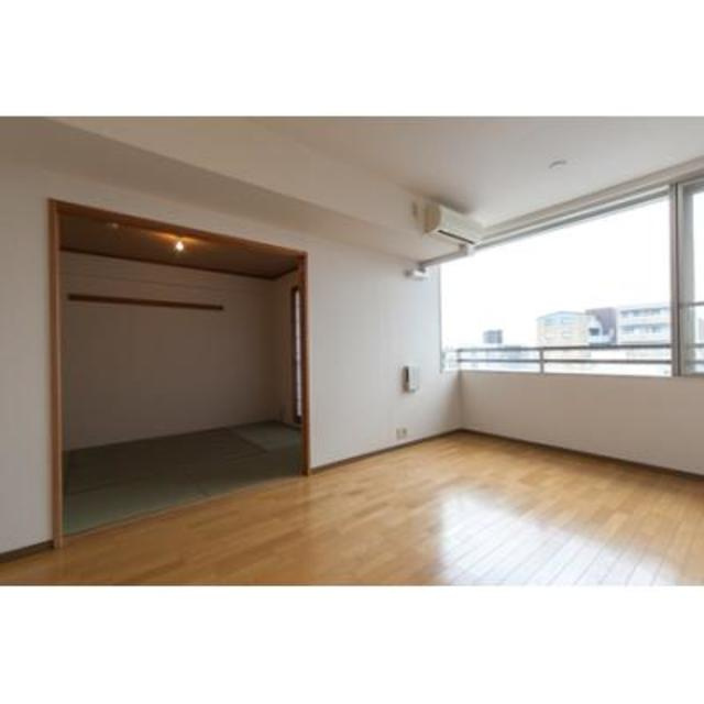 クラッサ調布の居間・リビング|※写真は同タイプ住戸です。