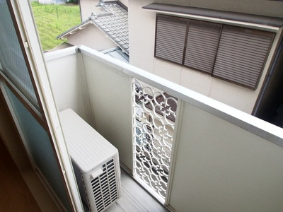 【バルコニー】 | リバーサイドクラタニ