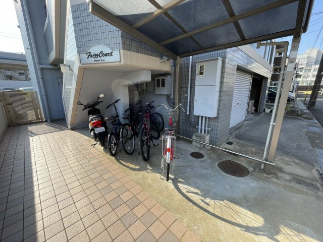 フリックコート深江のエントランス