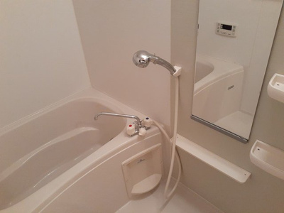 【浴室】 | エス・ジョージアＢ | きれいなお風呂です