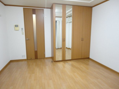 【内装】 | アルテミス | 洋室