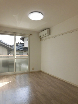 【洋室】 | コンフォートＭ