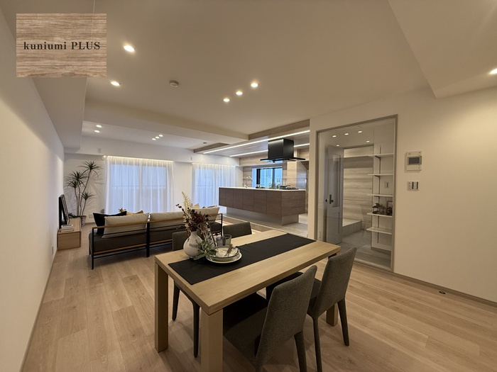 メロディーハイム大手通の居間・リビング