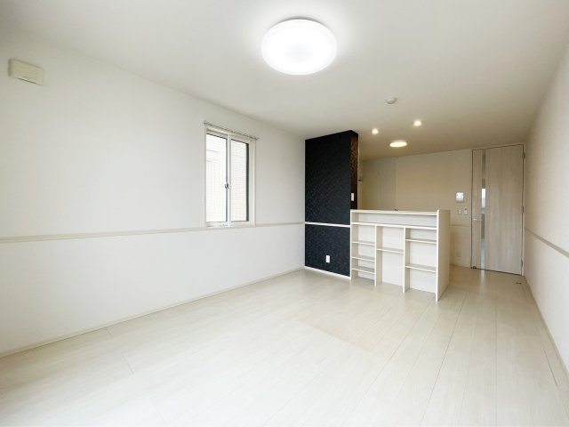 ロイヤルハイムの居間・リビング