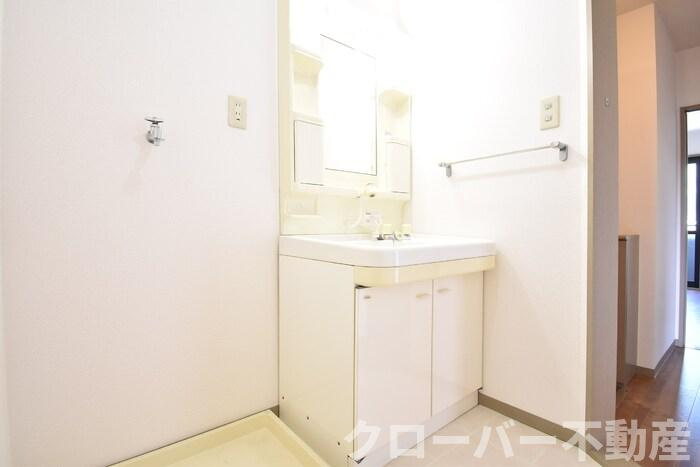 シャトレー西本Ⅱの独立洗面台|洗髪洗面化粧台