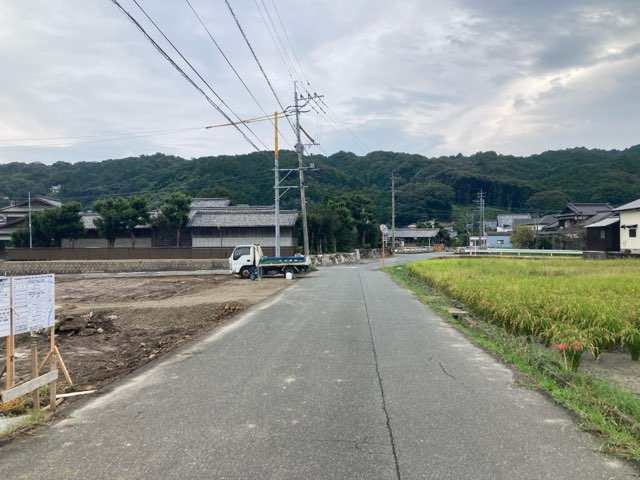 福岡市西区今宿上ノ原　売り土地【ブルーミングガーデン4号地】の周辺|現地写真 2025年10月中旬　造成工事完了時期 2025年11月中旬予定