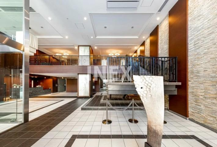 横浜市中区山下町の賃貸マンションのエントランス