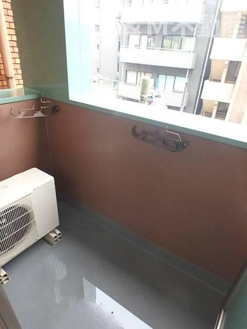 ＳＡビルのバルコニー|暖かな日差しのふりそそぐバルコニー