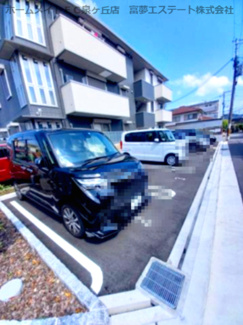 【駐車場】