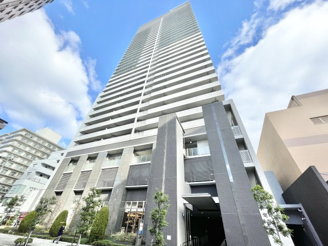 ロイヤルメドゥ香里園タワーの外観|外観もきれいです