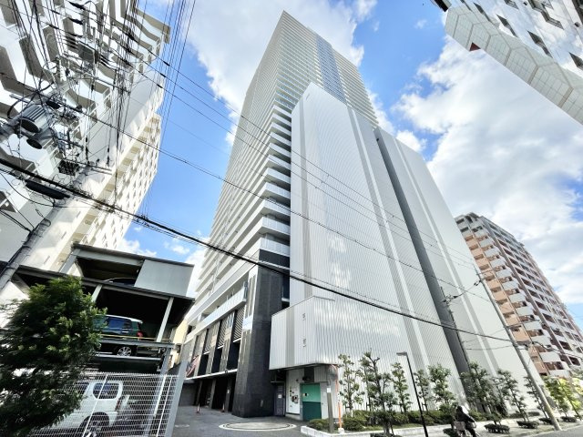 ロイヤルメドゥ香里園タワーの外観|外観も気になるポイント