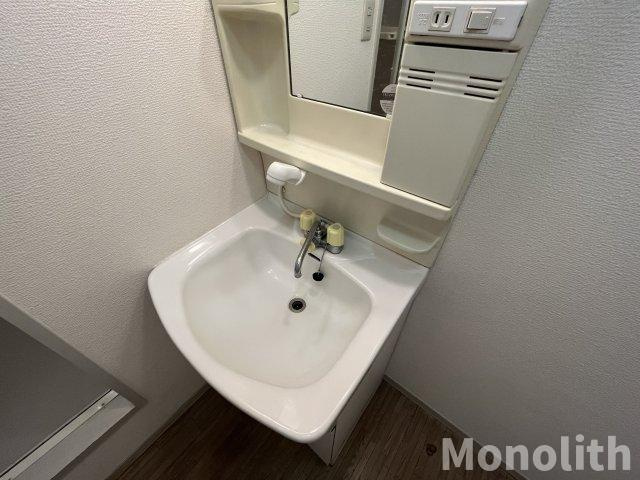 アーバンビレッジA棟の独立洗面台