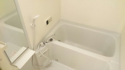 【浴室】 | アスタ－ラビスタⅠ | 日々の疲れを癒すお風呂付です