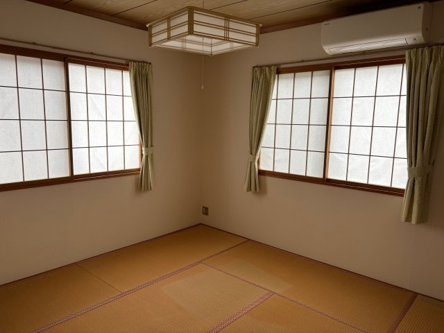 見附市元町2丁目　土地建物【商談中】の和室