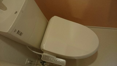 【トイレ】 | アーイラ　みなみ　Ｈ－１ | 落ち着いた色調のトイレです