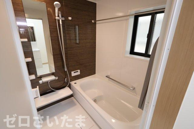 南区大谷場２丁目4-2(1号棟)新築一戸建ての浴室|撮影日 2025年10月23日 13:50 晴れ
