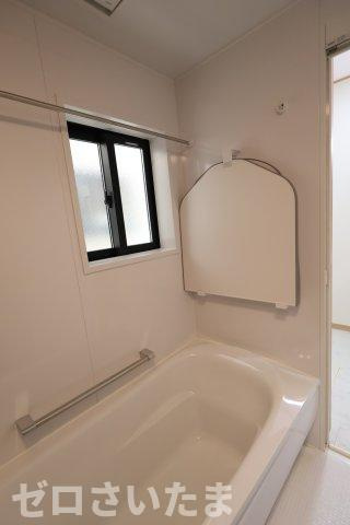 南区大谷場２丁目4-2(1号棟)新築一戸建ての浴室|撮影日 2025年10月23日 13:50 晴れ