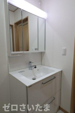 南区大谷場２丁目4-2(1号棟)新築一戸建ての独立洗面台|撮影日 2025年10月23日 13:50 晴れ
