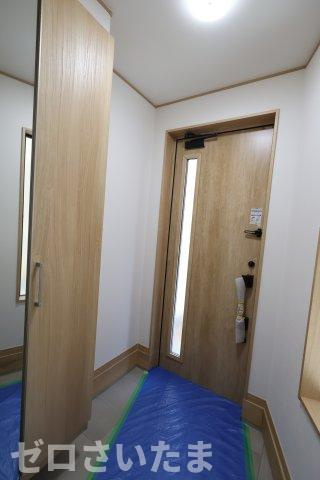 南区大谷場２丁目4-2(1号棟)新築一戸建ての玄関|撮影日 2025年10月23日 13:50 晴れ