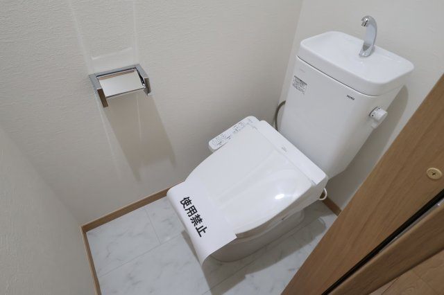 【トイレ】 | 南区大谷場２丁目4-2(1号棟)新築一戸建て | 撮影日 2025年10月23日 13:50 晴れ