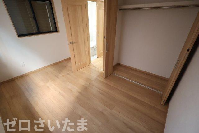 南区大谷場２丁目4-2(1号棟)新築一戸建ての洋室|撮影日 2025年10月23日 13:50 晴れ