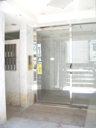 カスタリア南麻布のエントランス