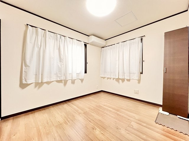 葛飾区東新小岩5丁目中古住宅の洋室|居室