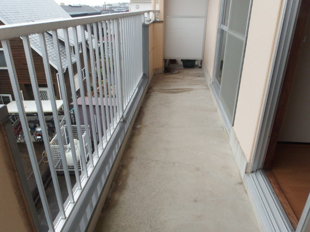 グリーンヒルズ１３０のバルコニー