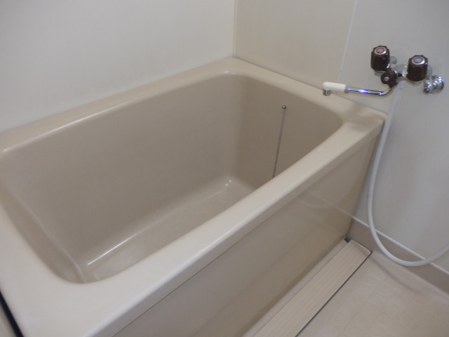 グリーンヒルズ１３０の浴室