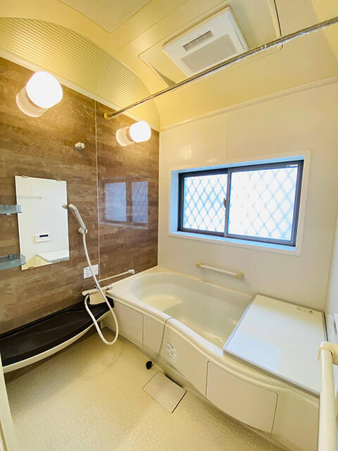 名古屋市西区稲生町の浴室