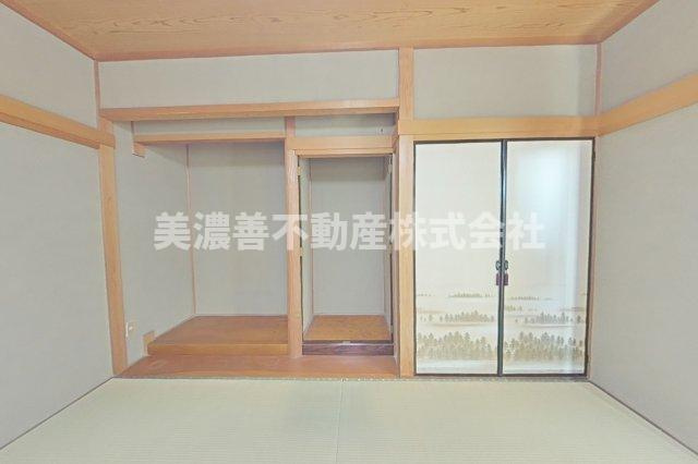 ６５３５８　本巣市下真桑中古戸建ての和室