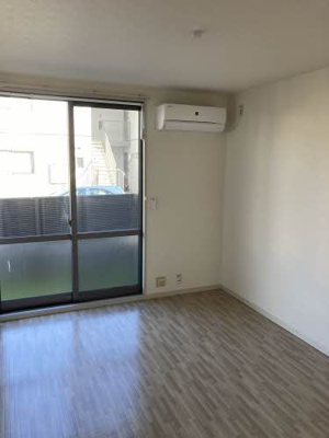 【居間・リビング】 | シャーメゾン古城 B棟 *