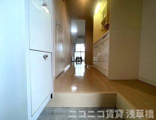 グローコート１の玄関|別号室イメージの為、現状を優先致します。