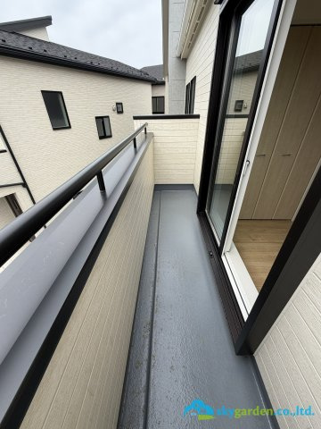 平塚市東真土2丁目　新築戸建　全3棟2号棟のバルコニー