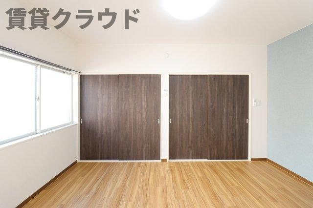 ラルゴの寝室|使い勝手のいい寝室です