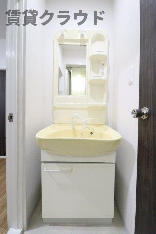 ラルゴの洗面所|朝の準備に活躍する、洗髪洗面化粧台！