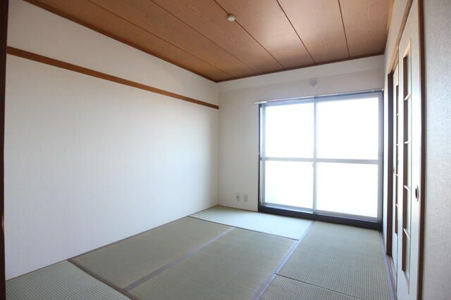 小平市小川東町５丁目の中古マンションの和室